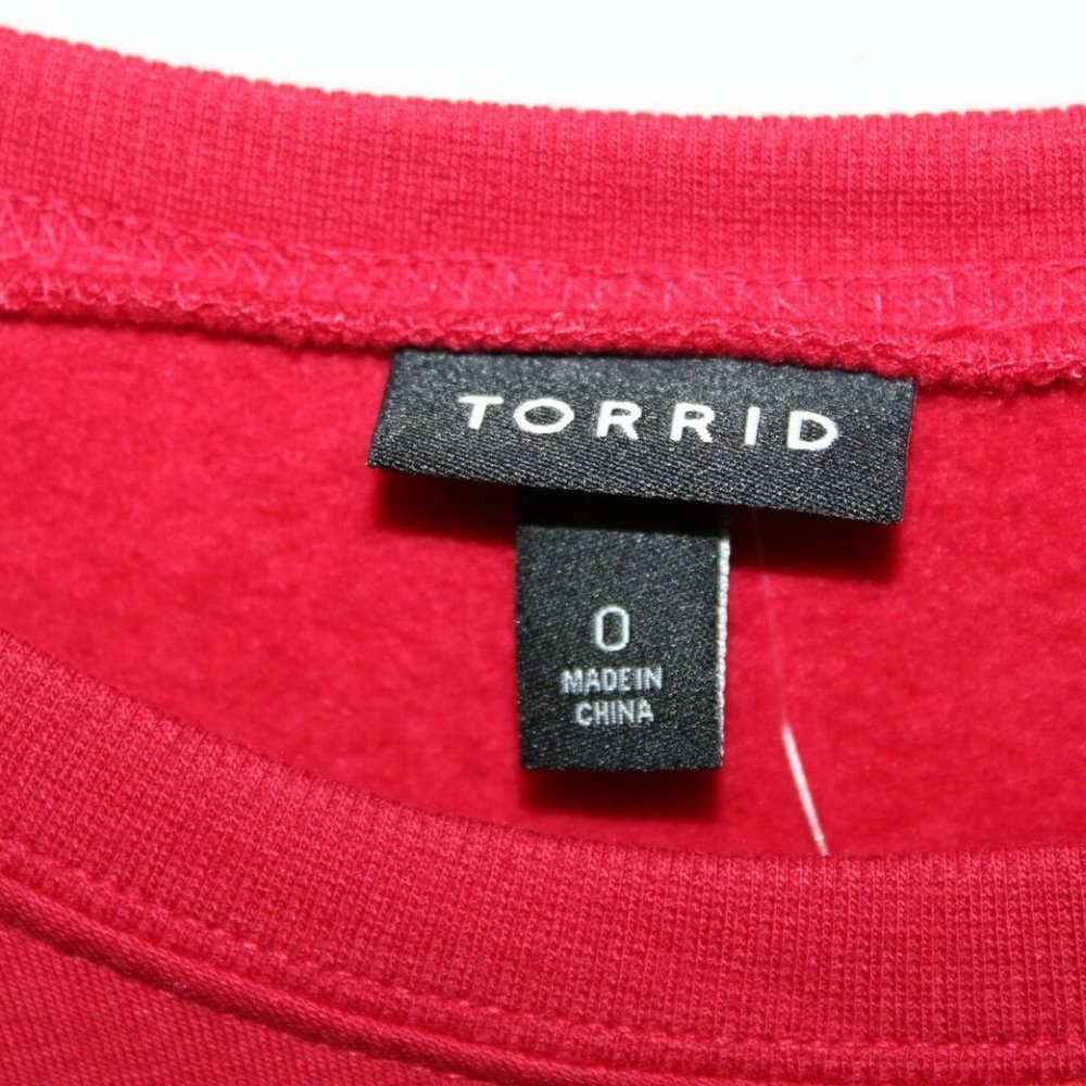 ✨2/$20 Torrid Fleece Santa Christmas Holiday Sweatshirt Red Size 10 M or 12 L - Picture 7 of 9